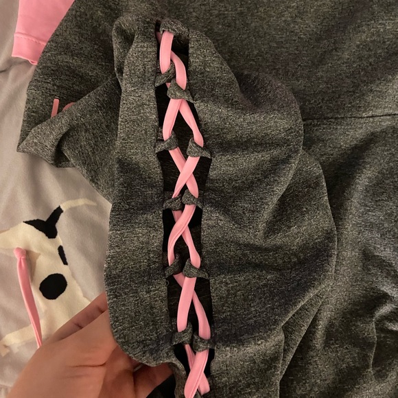 Lexa two piece sportive set in the color pink bubble gum - Picture 5 of 5